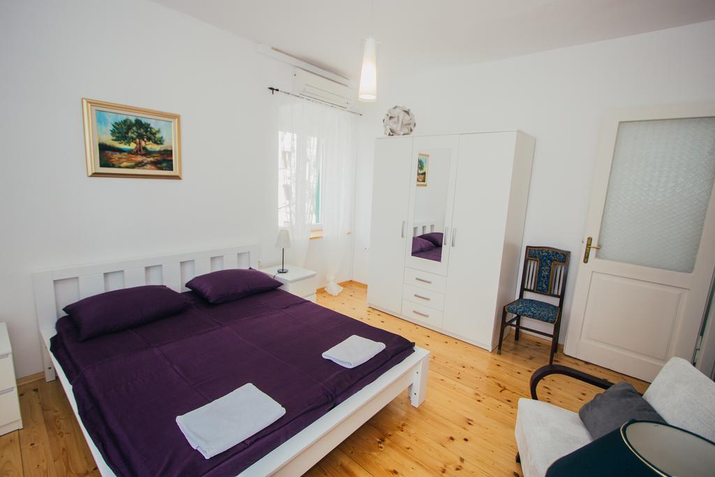 Apartments And Rooms Ille Шибеник Экстерьер фото