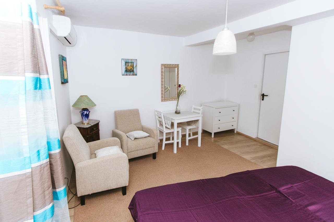 Apartments And Rooms Ille Шибеник Экстерьер фото